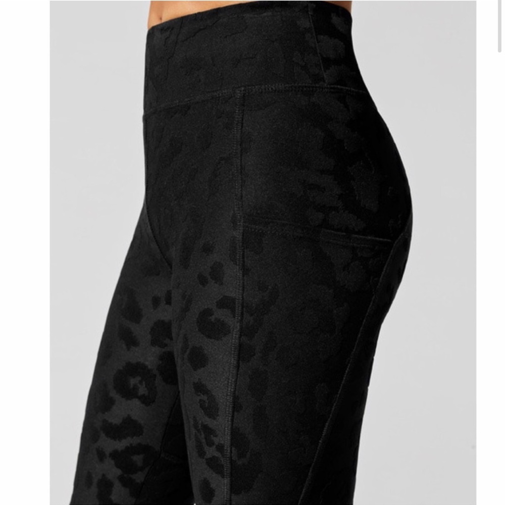 Twenty Montreal Leopard Leggings from Carbon 38